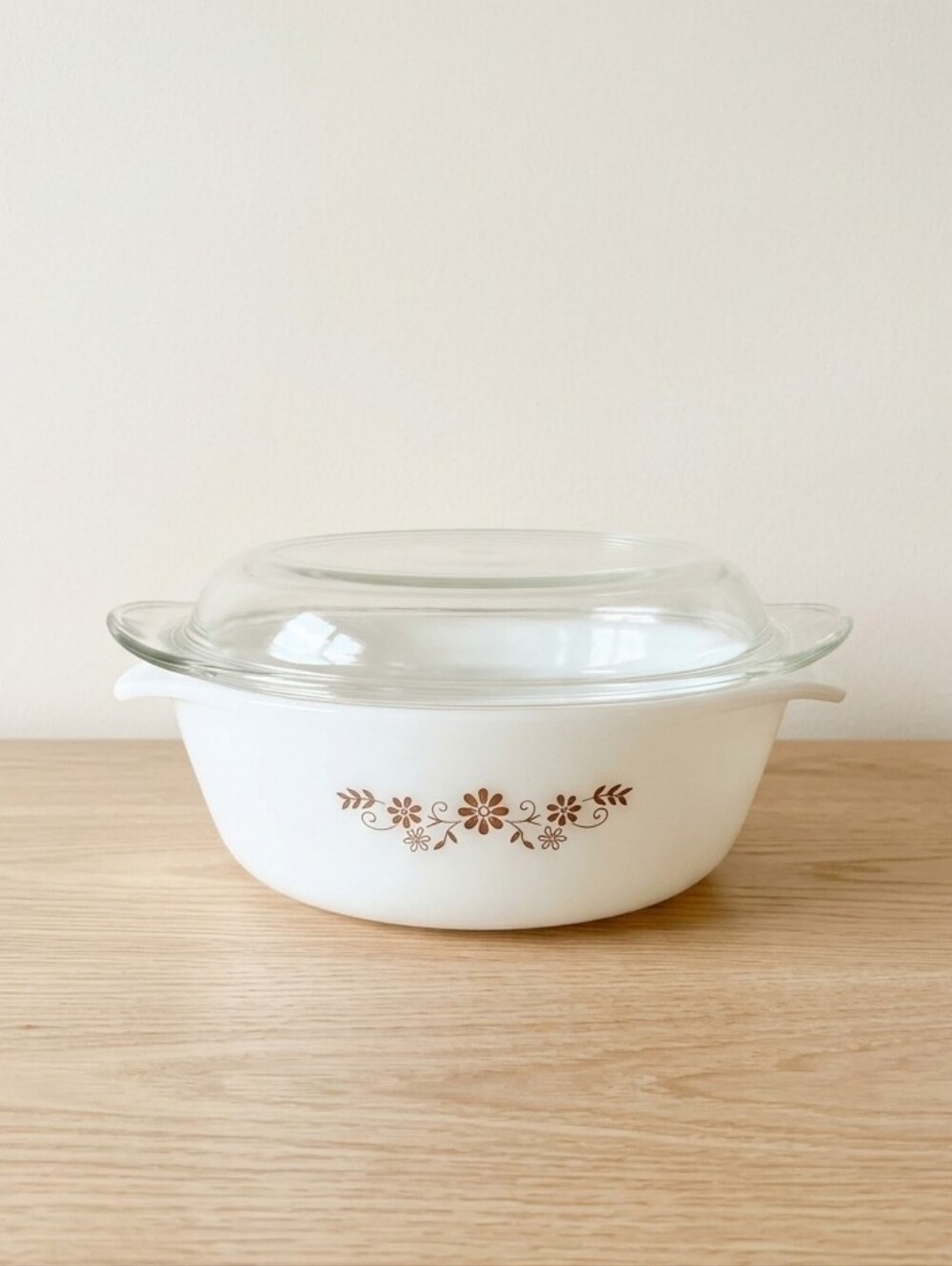 🌼 Vintage Dynaware “Brown Floral” Casserole Dish with Lid — Made in USA